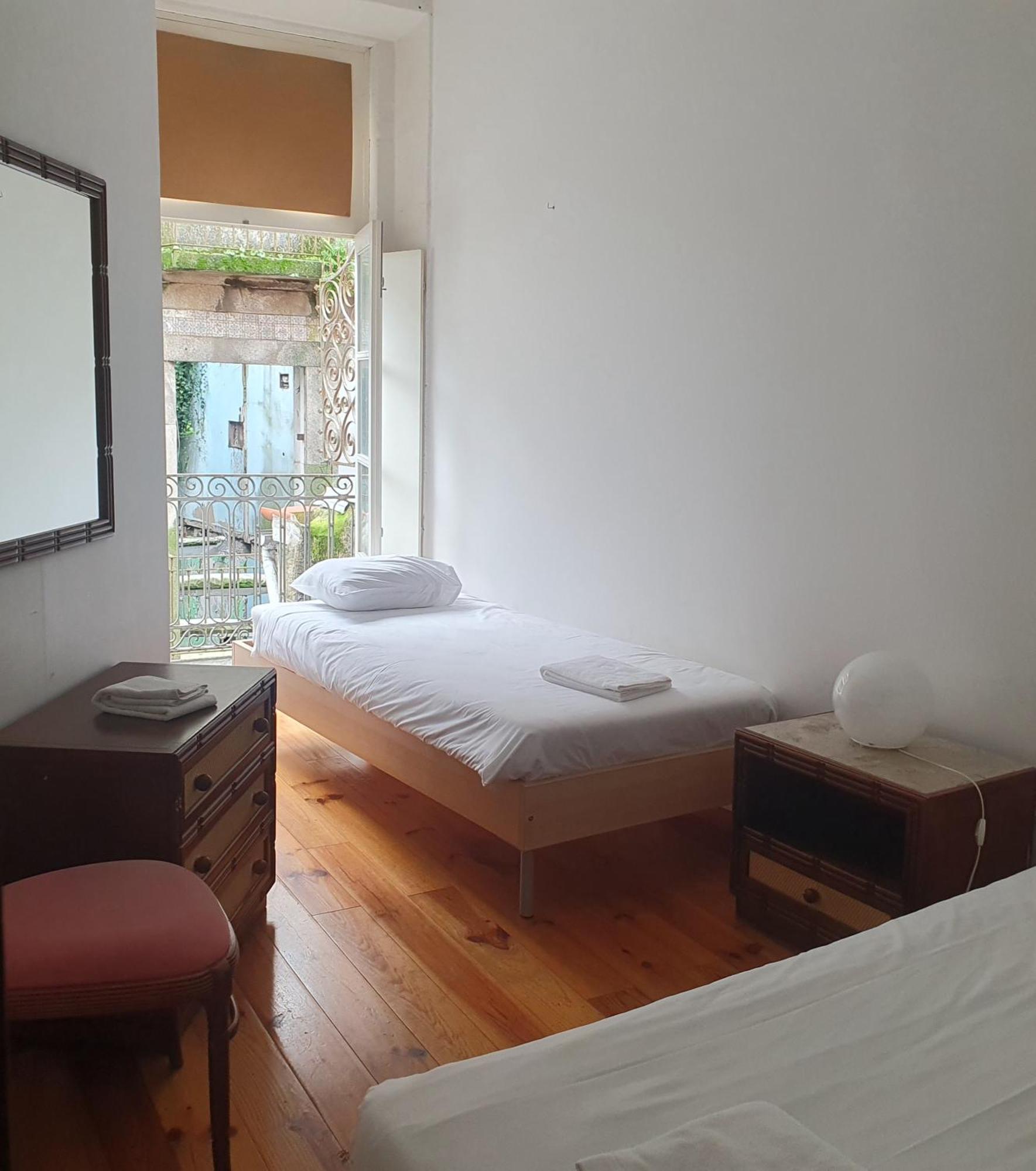 Historical Porto Apartment Room photo